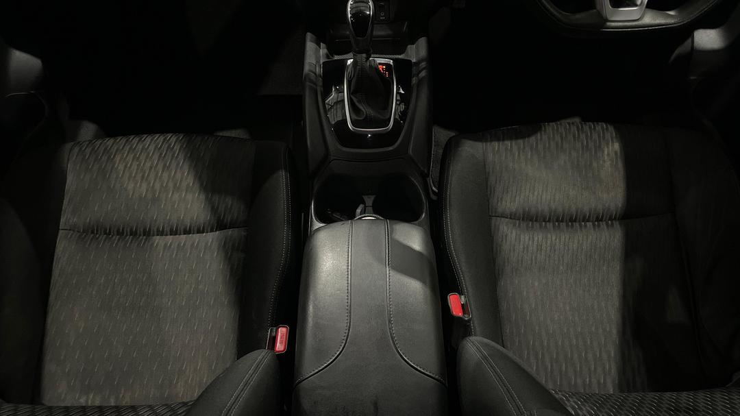 2018 Nissan X-trail St (4WD), Automatic, 68769 km, Center Console