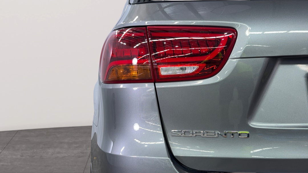 2018 Kia Sorento Sli (4x2), Automatic, 99739 km, Badge (Boot Left Side)