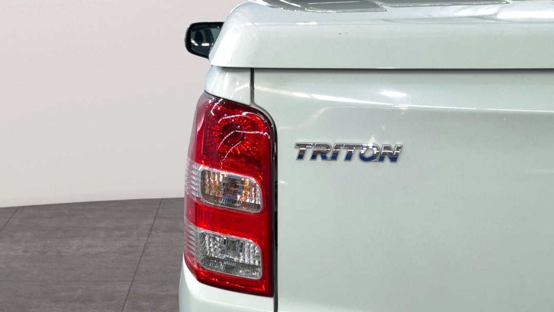 Badge (Boot Left Side)