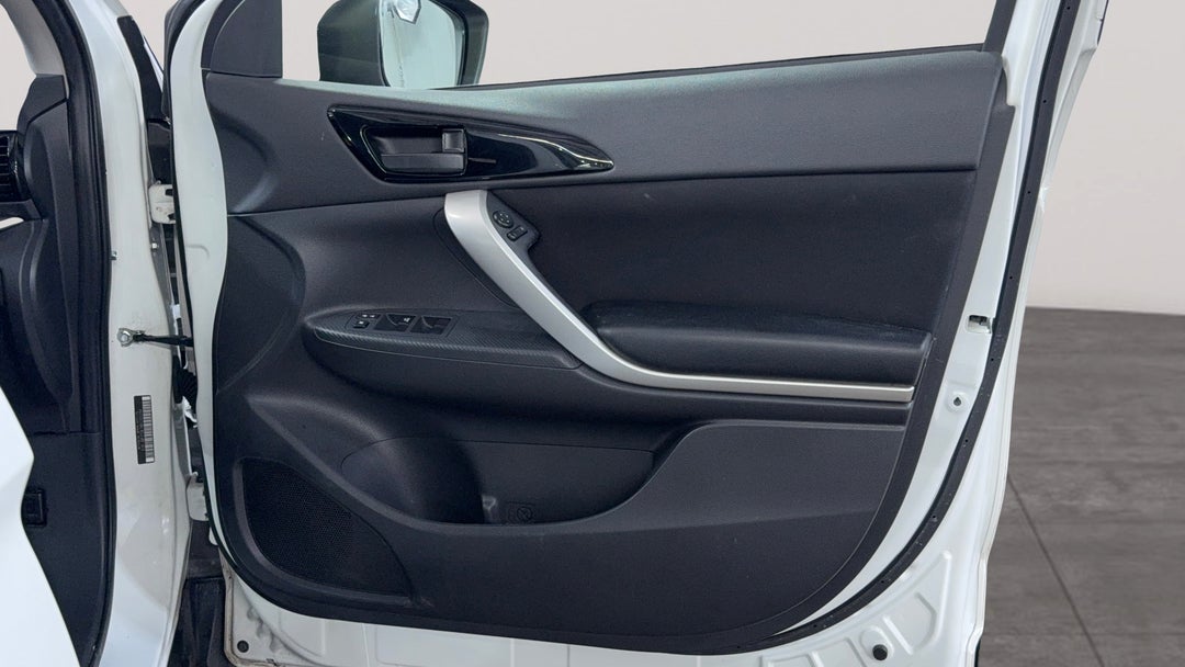 2023 Mitsubishi Eclipse Cross Es (2wd), Automatic, 52895 km, Speaker View