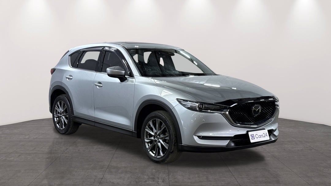 2019 Mazda CX-5 Akera (4x4), Automatic, 109222 km, Right Front Diagonal (45- Degree) View
