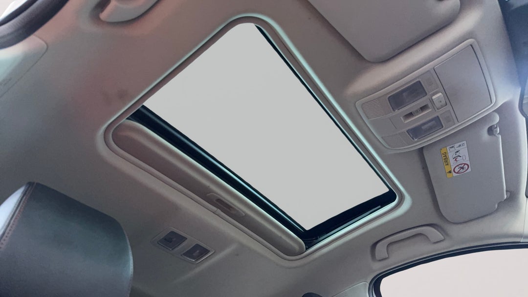 Interior Sunroof/Moonroof