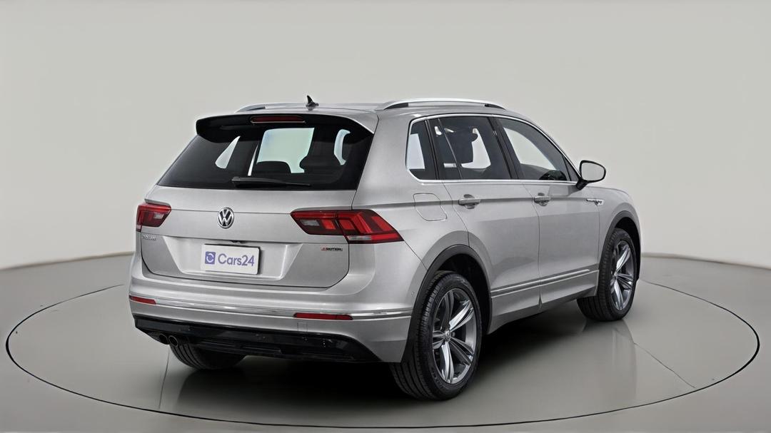 2019 Volkswagen Tiguan 132 Tsi R-line Edition, Automatic, 44280 km, Right Back Diagonal (45- Degree) View