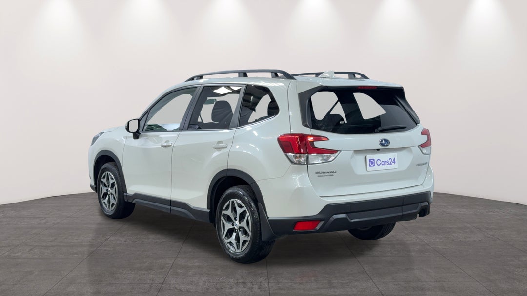 Left Back Diagonal (45- Degree) View