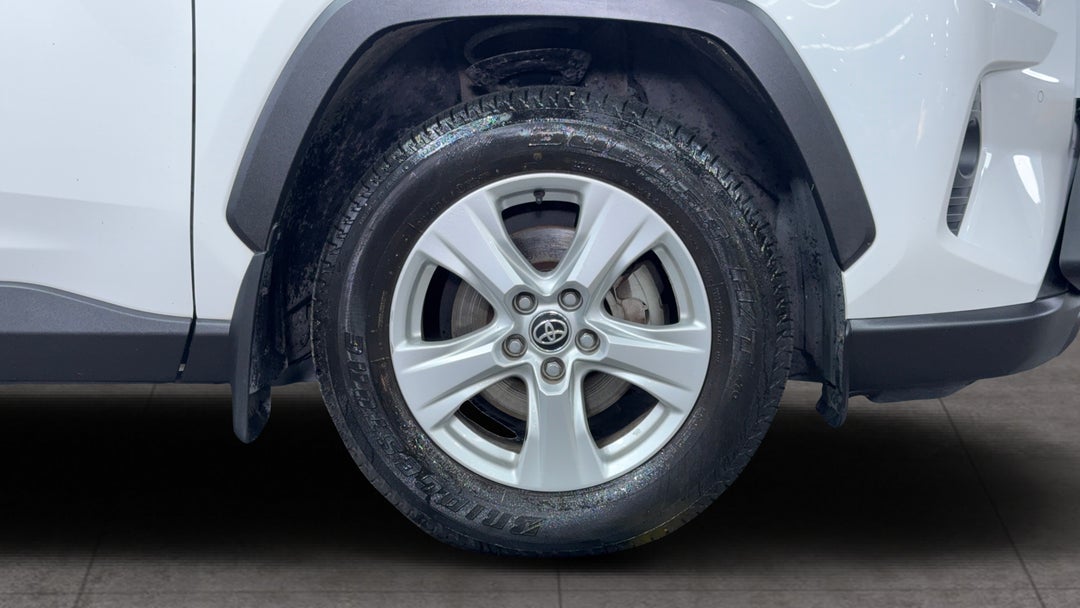 2020 Toyota RAV4 Gx (2WD) Hybrid, Automatic, 107619 km, Right Front Wheel