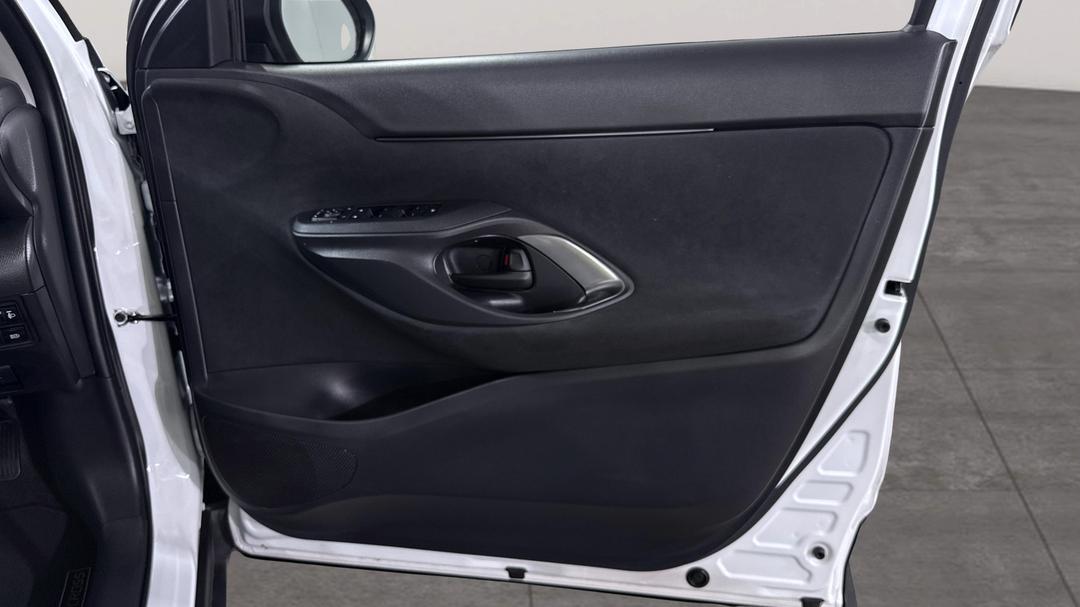 2024 Toyota Yaris Cross Gx Hybrid, Automatic, 26552 km, Speaker View