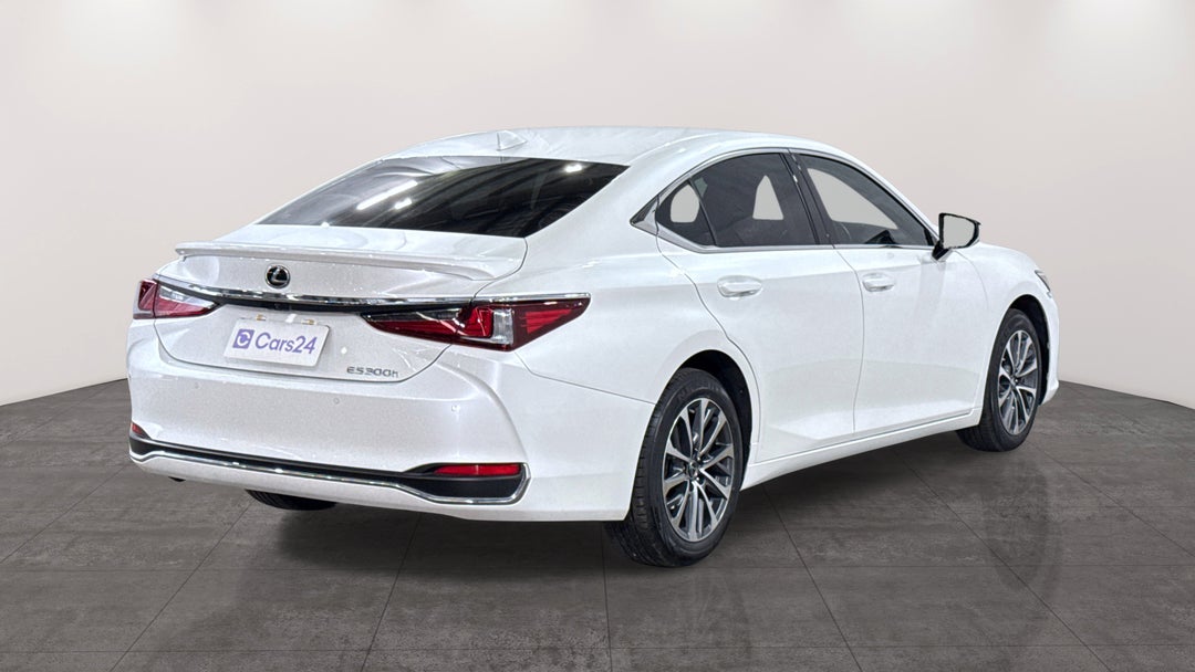 2023 Lexus Es300h Luxury (hybrid), Automatic, 15077 km, Right Back Diagonal (45- Degree) View