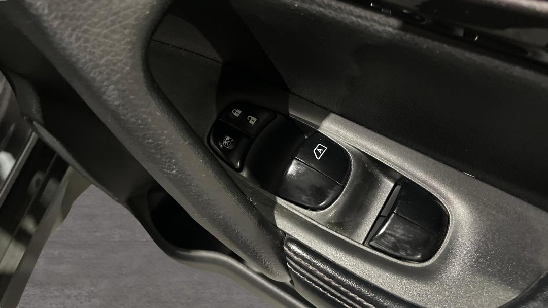2018 Nissan X-trail St (4WD), Automatic, 68769 km, Drivers Side Door Panel Controls
