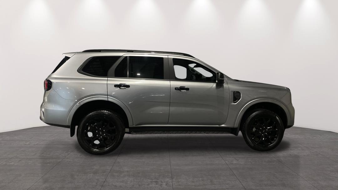 2024 Ford Everest Sport (RWD), Automatic, 6989 km, Right Side View