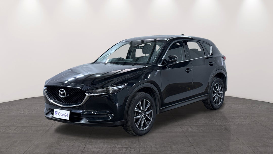 2017 Mazda CX-5 Gt (4x4), Automatic, 104839 km, Left Front Diagonal (45- Degree) View