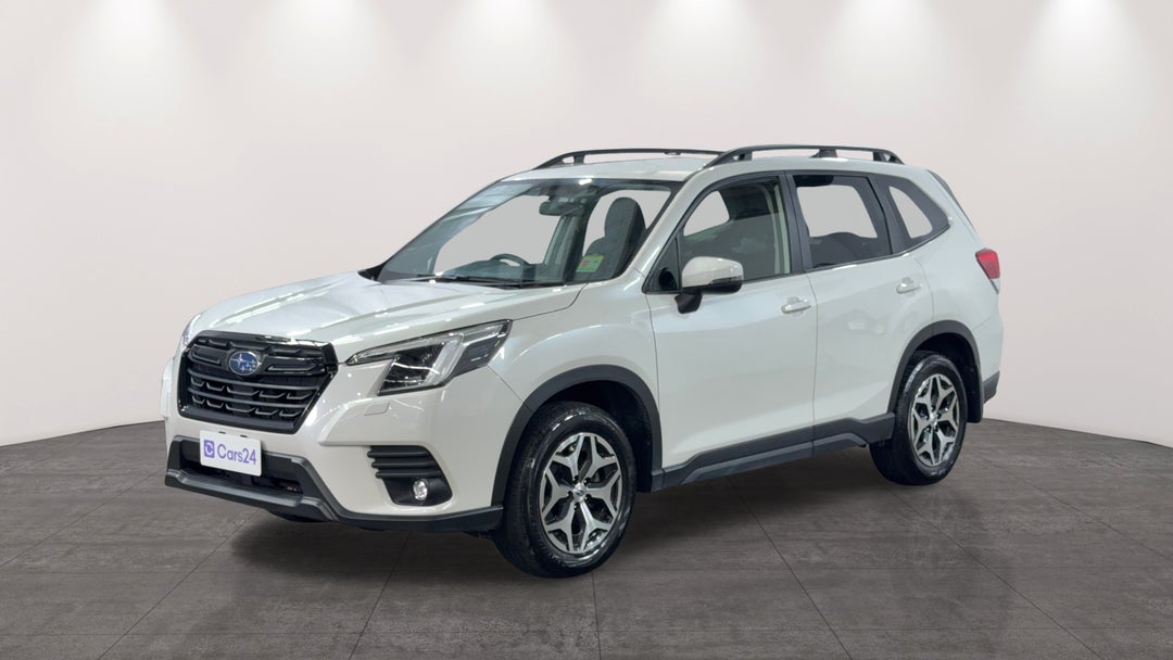 2024 Subaru Forester 2.5i (AWD), Automatic, 39036 km, Left Front Diagonal (45- Degree) View