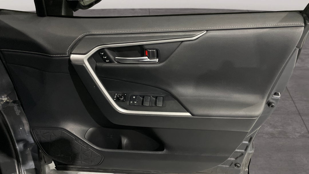 2021 Toyota RAV4 Cruiser (AWD) Hybrid, Automatic, 49840 km, Speaker View