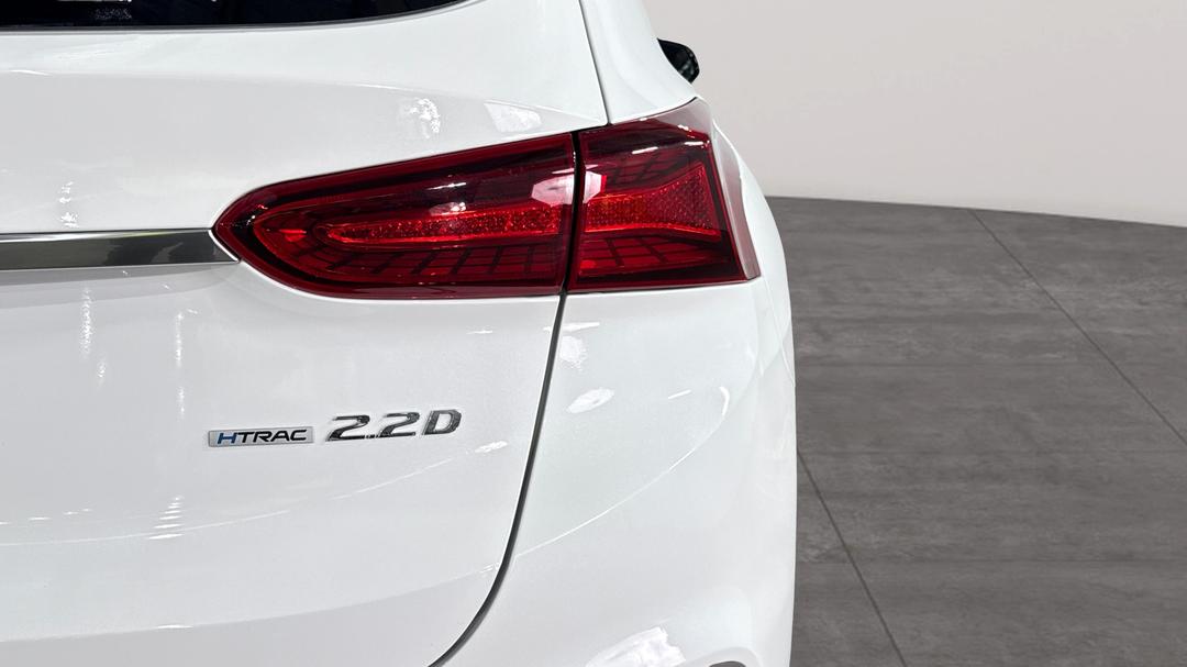 2019 Hyundai Santa Fe Highlander Crdi Blk-bge (AWD), Automatic, 88159 km, Badge (Boot Right Side)