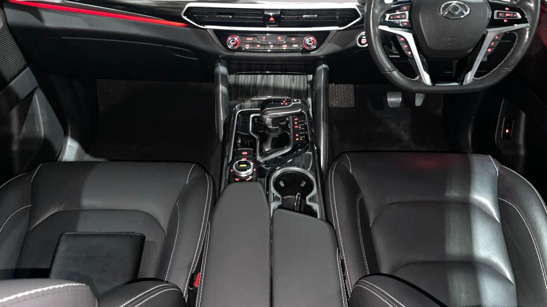 2022 LDV D90 Executive (4WD) D20, Automatic, 30953 km, Center Console