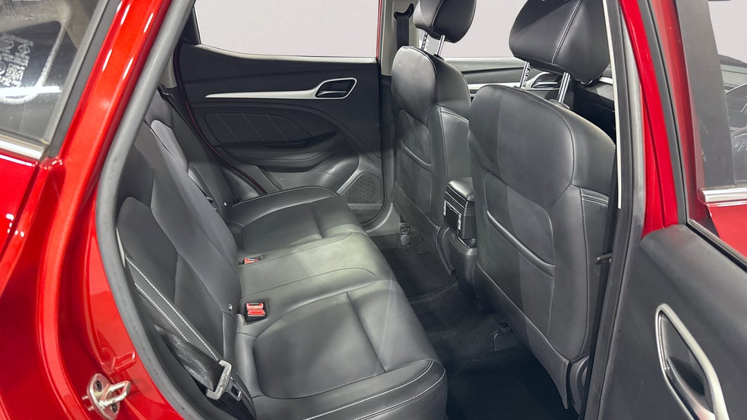 2022 MG ZS Excite, Automatic, 33315 km, Right Side Rear Door Cabin View