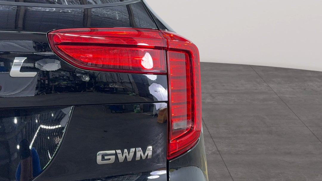 Badge (Boot Right Side)