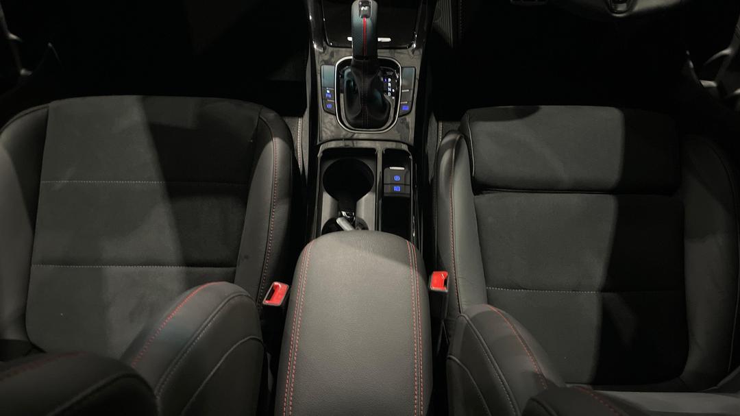 2025 Hyundai i30 N Line Mhev, Automatic, 2547 km, Center Console