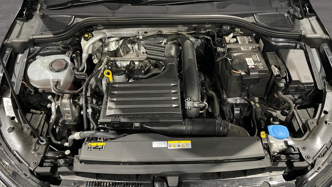 2022 Volkswagen Golf 110tsi Life, Automatic, 19346 km, Open Bonnet (Engine)