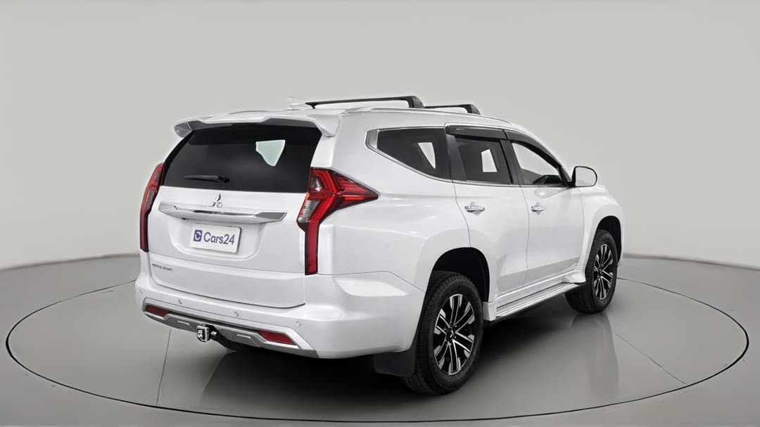 2022 Mitsubishi Pajero Sport Gls (4WD) 7 Seat, Automatic, 17746 km, Right Back Diagonal (45- Degree) View