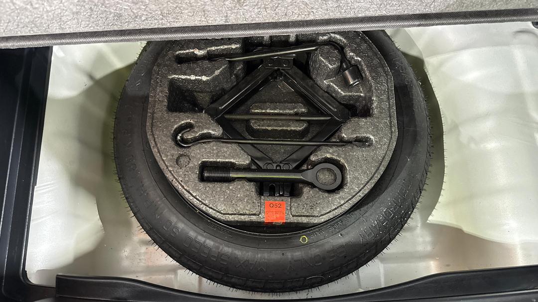 2025 Hyundai Venue Venue, Automatic, 23221 km, Spare Wheel