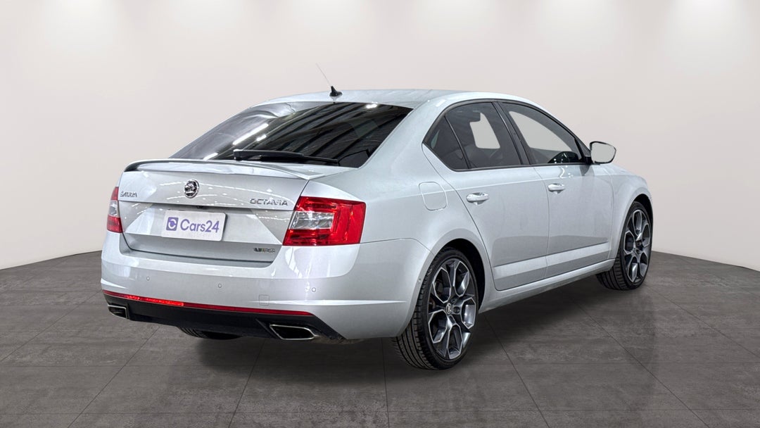 2015 SKODA Octavia Rs 162 Tsi, Automatic, 94691 km, Right Back Diagonal (45- Degree) View