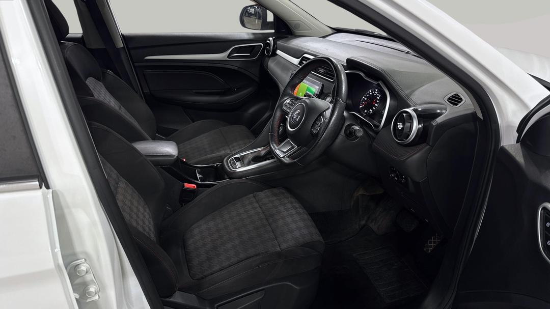 2022 MG Zst Core, Automatic, 62557 km, Right Side Front Door Cabin View