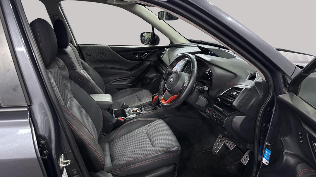 2022 Subaru Forester 2.5i Sport (AWD), Automatic, 79782 km, Right Side Front Door Cabin View