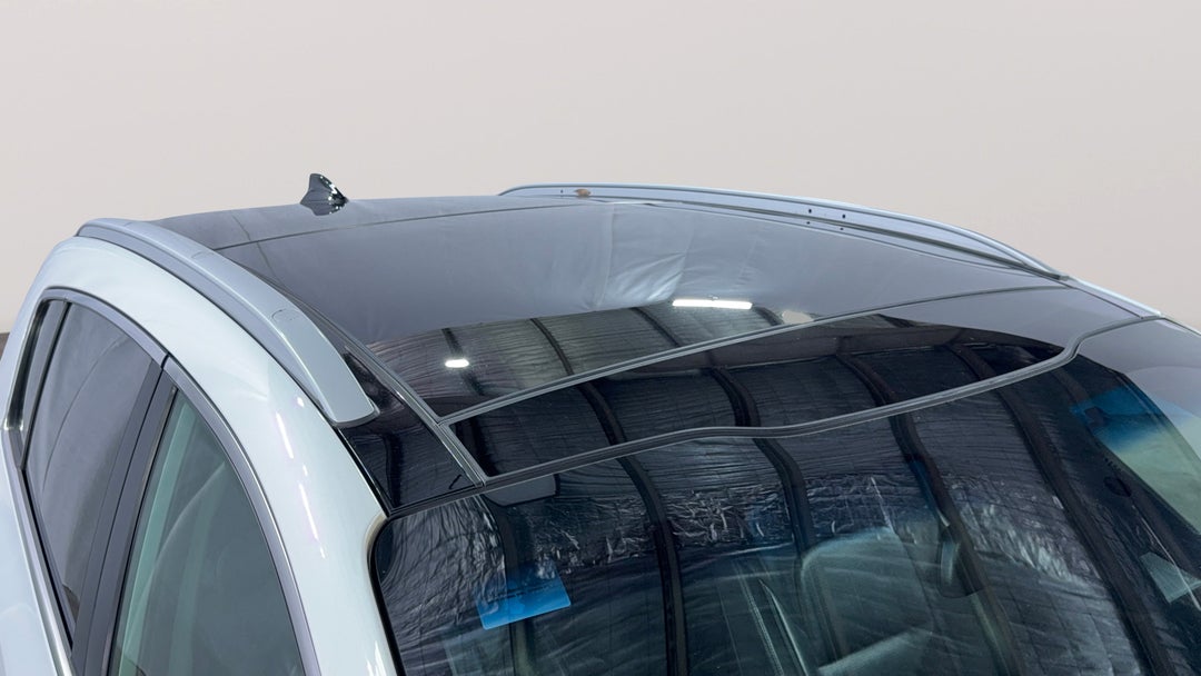 2016 Kia Sportage Platinum (AWD), Automatic, 113632 km, Roof/Sunroof View