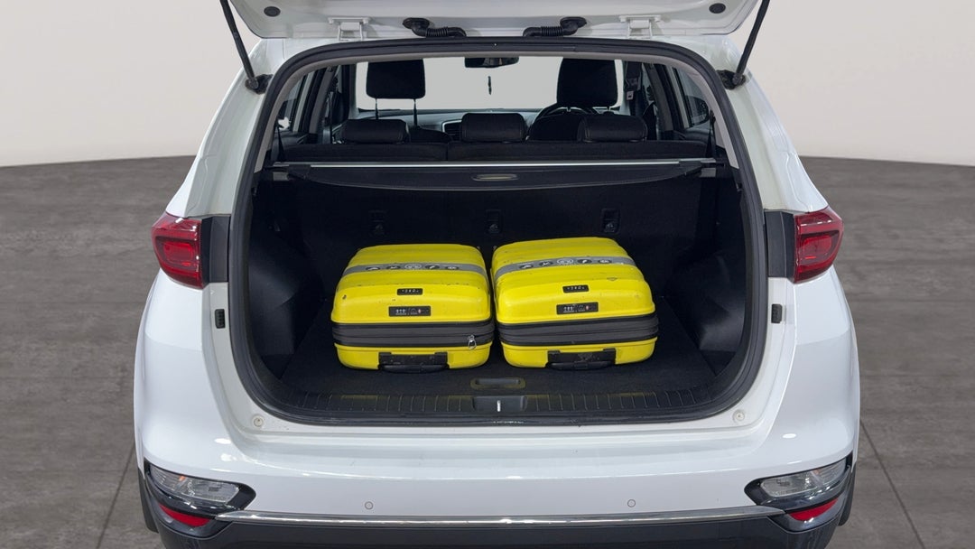 2018 Kia Sportage Si (FWD), Automatic, 84049 km, Boot Inside View with Luggage