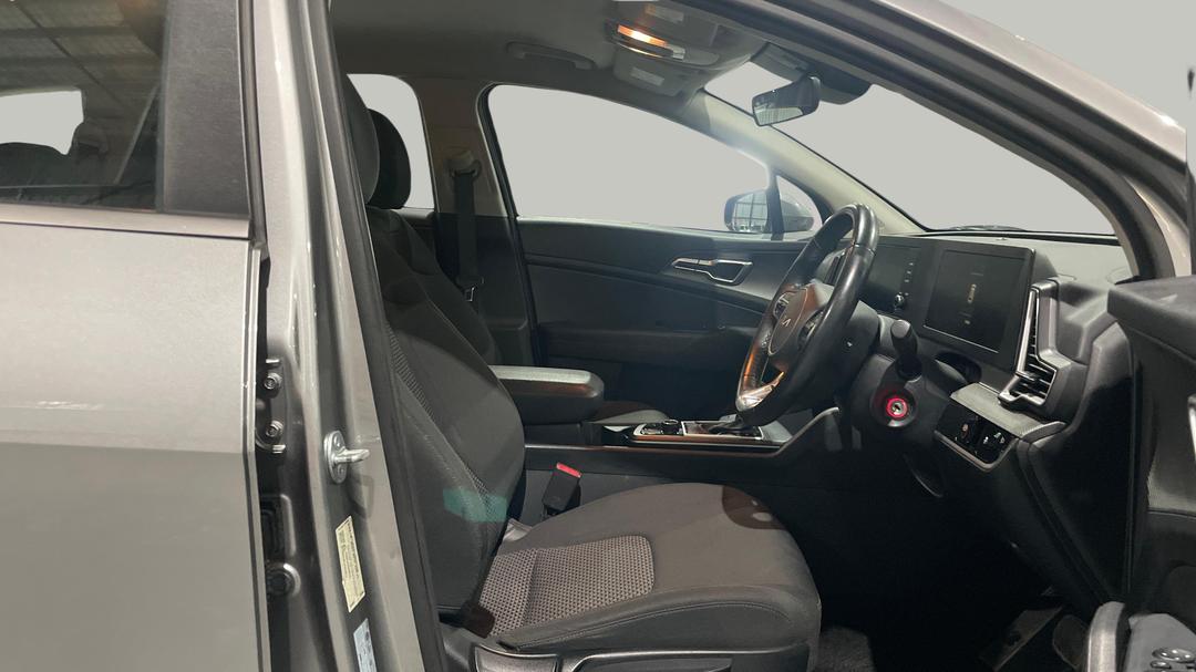 2023 Kia Sportage S (FWD), Automatic, 52322 km, Right Side Front Door Cabin View