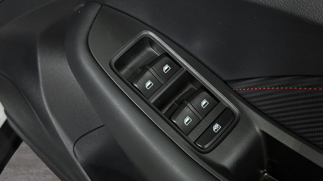 2021 MG Zst Excite, Automatic, 53240 km, Drivers Side Door Panel Controls