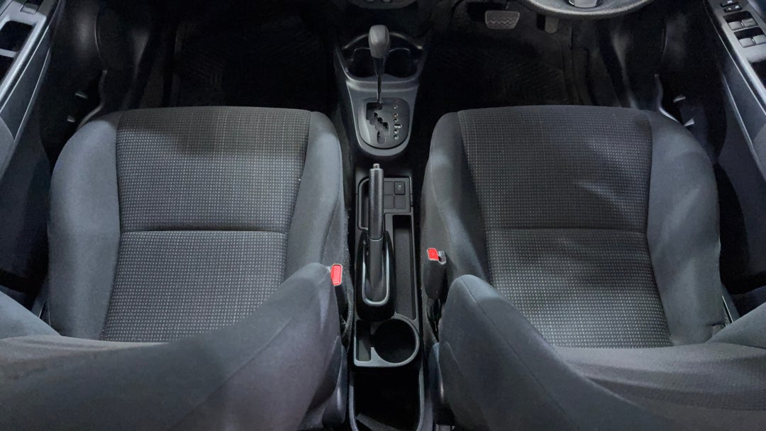 2017 Toyota Yaris Ascent, Automatic, 46613 km, Center Console