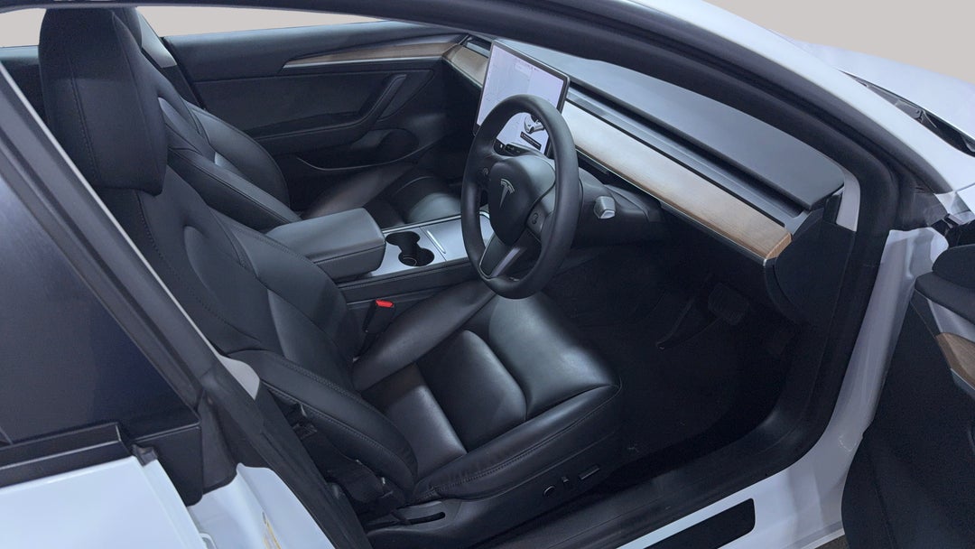 2021 Tesla Model 3 Standard Range Plus RWD, Automatic, 56712 km, Right Side Front Door Cabin View