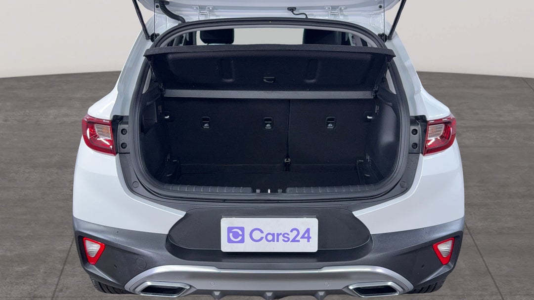 2024 Kia Stonic Gt-line, Automatic, 1441 km, Boot Inside View