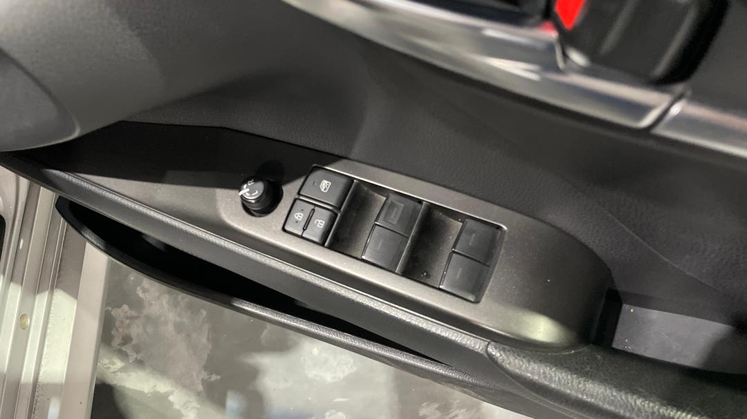2023 Toyota Camry Ascent Hybrid, Automatic, 46269 km, Drivers Side Door Panel Controls