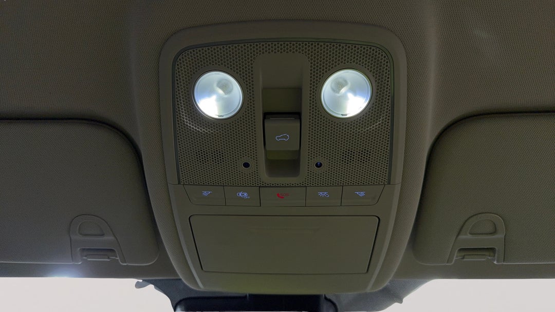 2024 Mahindra Xuv700 Ax7l, Automatic, 14683 km, On-Roof Controls/Sunglass holder