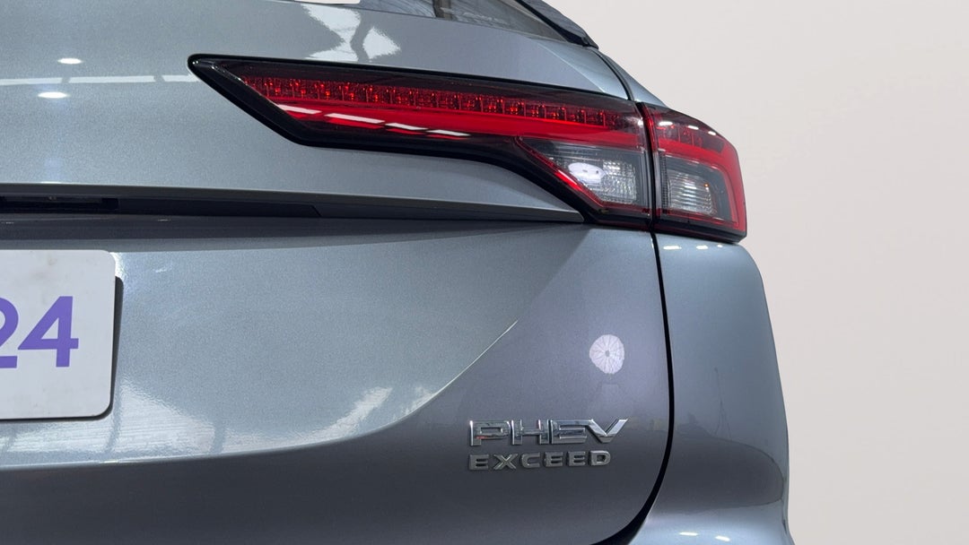 2023 Mitsubishi Outlander Phev Exceed 5+2 Seat (AWD), Automatic, 73779 km, Badge (Boot Right Side)