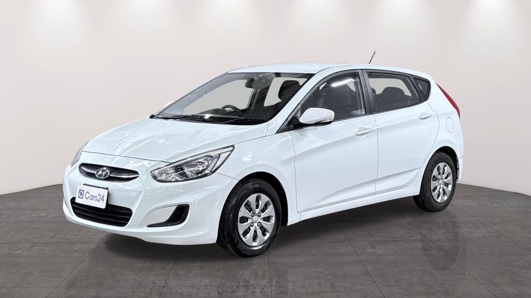 2016 Hyundai Accent Active, Automatic, 78551 km, Left Front Diagonal (45- Degree) View