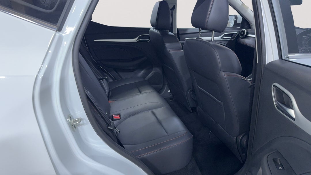 2025 MG Zst Vibe, Automatic, 2366 km, Right Side Rear Door Cabin View