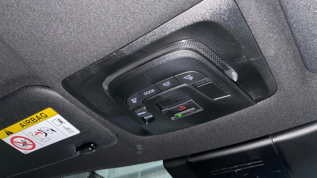 2024 Toyota Corolla Cross Atmos 2WD Hybrid, Automatic, 16977 km, On-Roof Controls/Sunglass holder
