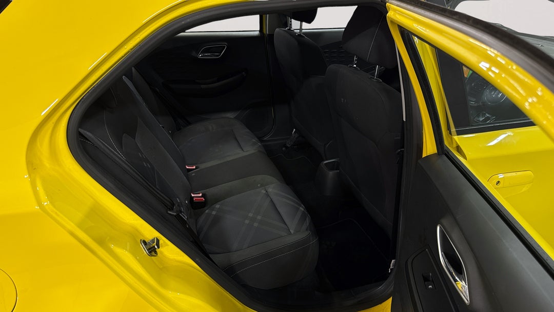 2022 MG Mg3 Auto Core, Automatic, 41688 km, Right Side Rear Door Cabin View