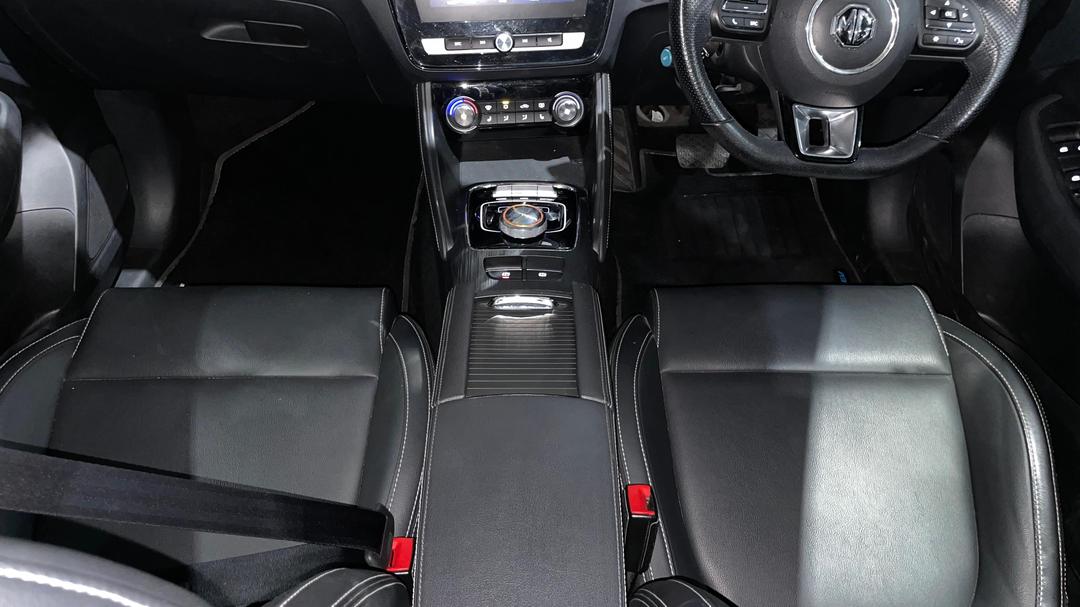 2020 MG ZS EV Essence, Automatic, 43246 km, Center Console