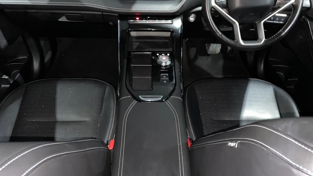 2022 GWM Haval H6 Ultra Hybrid, Automatic, 42996 km, Center Console