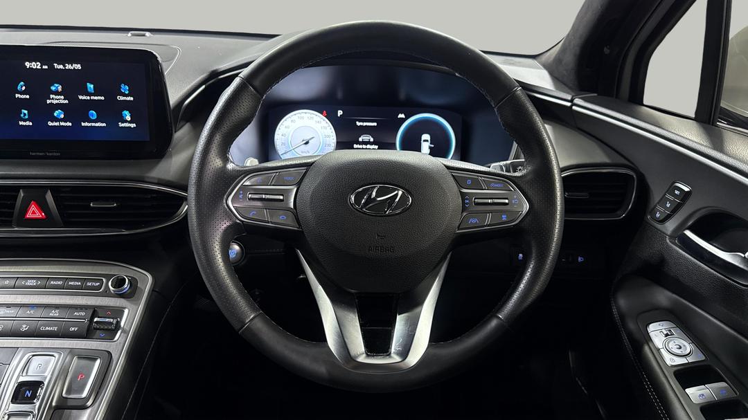 2023 Hyundai Santa Fe Highlander Crdi (AWD), Automatic, 31054 km, Steering Wheel Close-up
