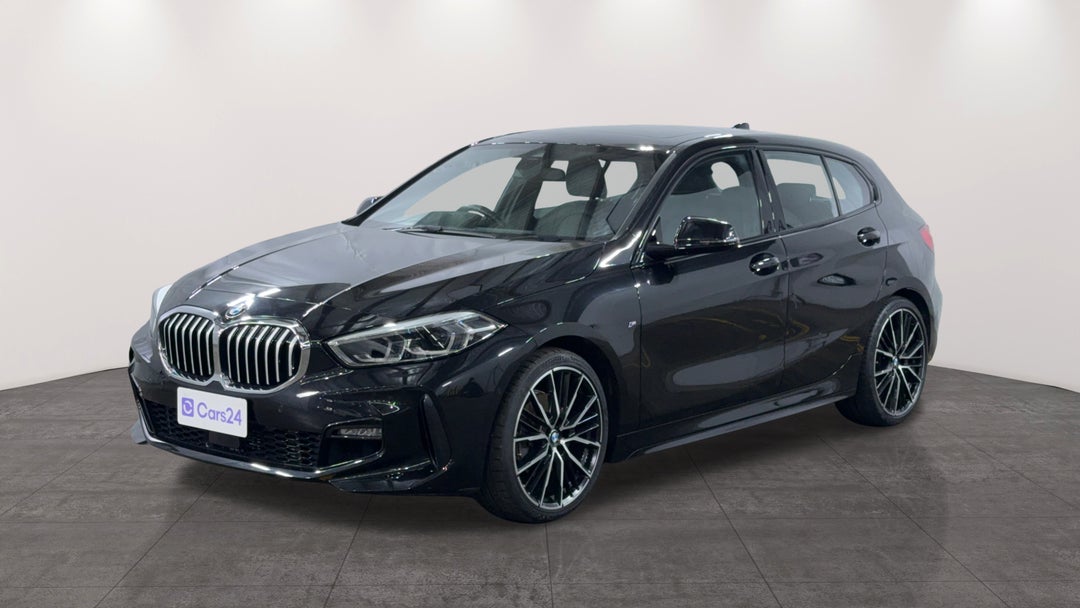 2019 BMW 1 18i M Sport, Automatic, 45275 km, Left Front Diagonal (45- Degree) View