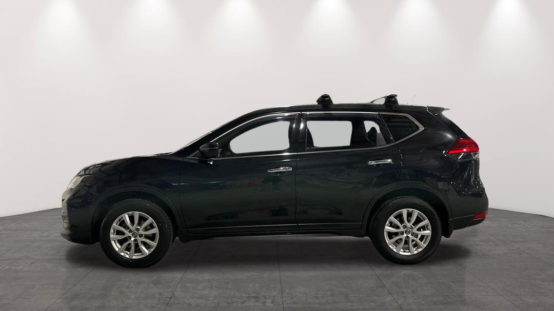 2017 Nissan X-trail St (4x4), Automatic, 132364 km, Left Side View