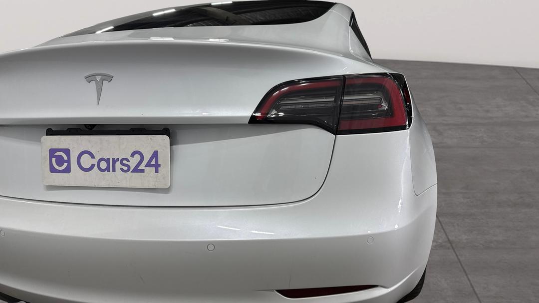 2022 Tesla Model 3 Rear-wheel Drive, Automatic, 43842 km, Badge (Boot Right Side)