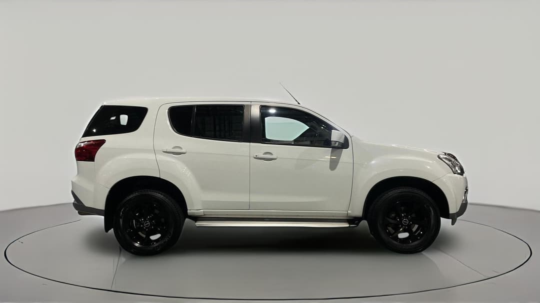 2021 Isuzu MU-X Ls-m (4x2), Automatic, 80404 km, Right Side View
