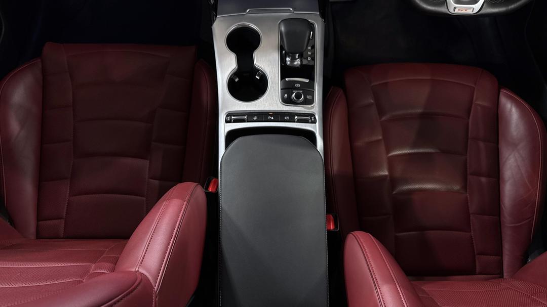 2021 Kia Stinger Gt (red Leather), Automatic, 28350 km, Center Console