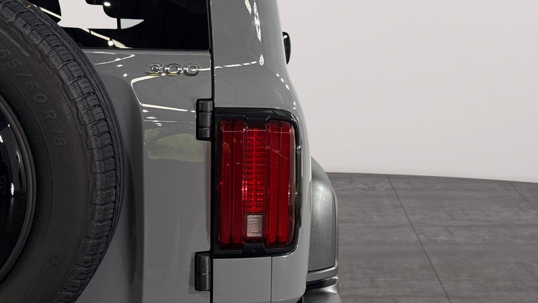 2025 GWM Tank 300 Ultra Diesel, Automatic, 3424 km, Badge (Boot Right Side)